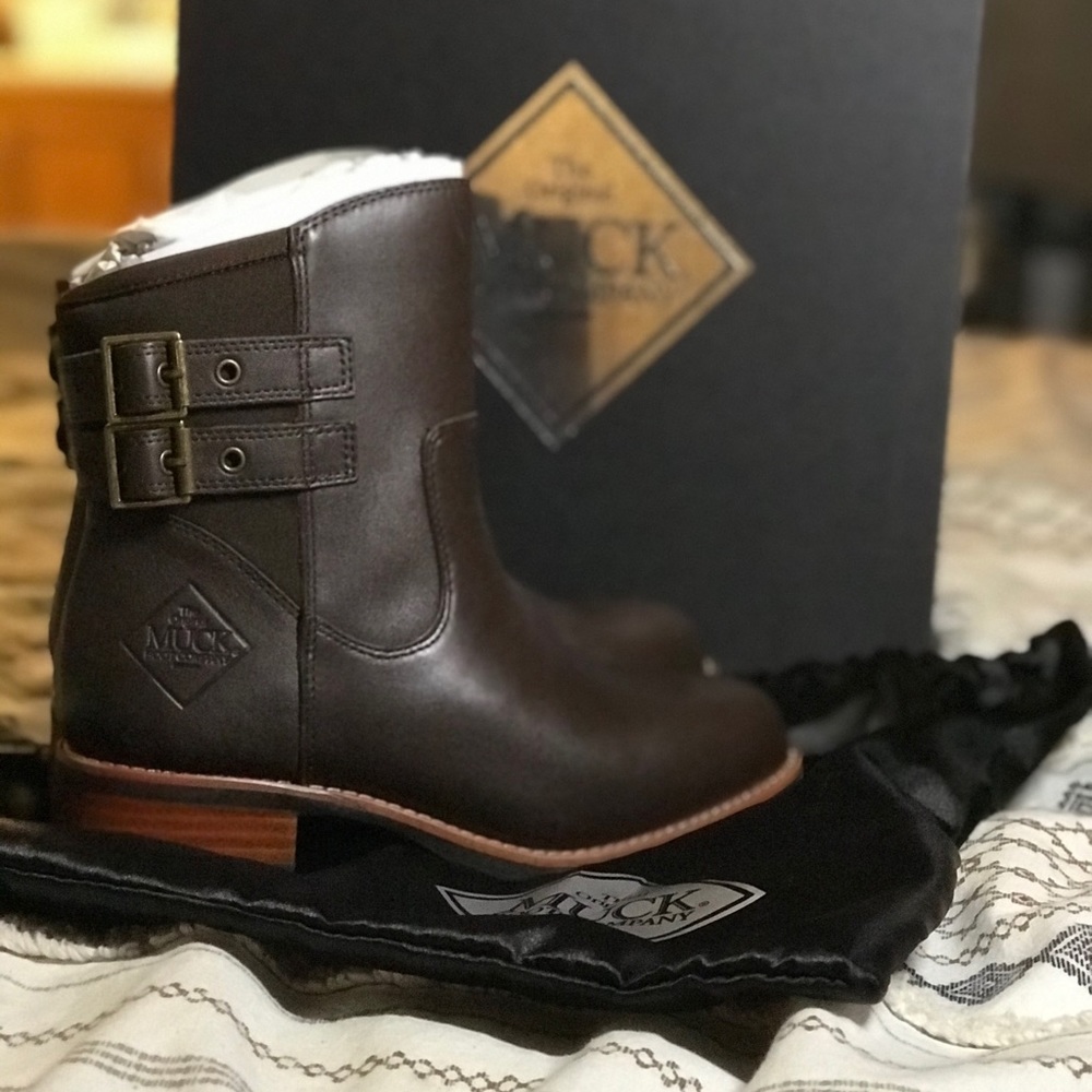 Muck boots